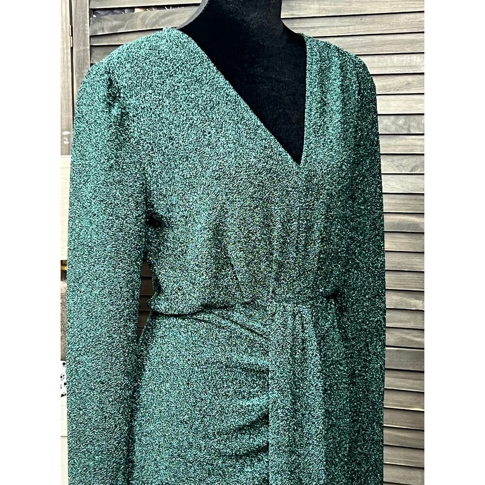 Petal & Pup Drama Queen Hunter Green Metallic Long Sleeve Slit Midi Dress M NWOT - Picture 4 of 9